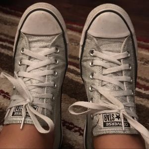 Converse women’s size 8
